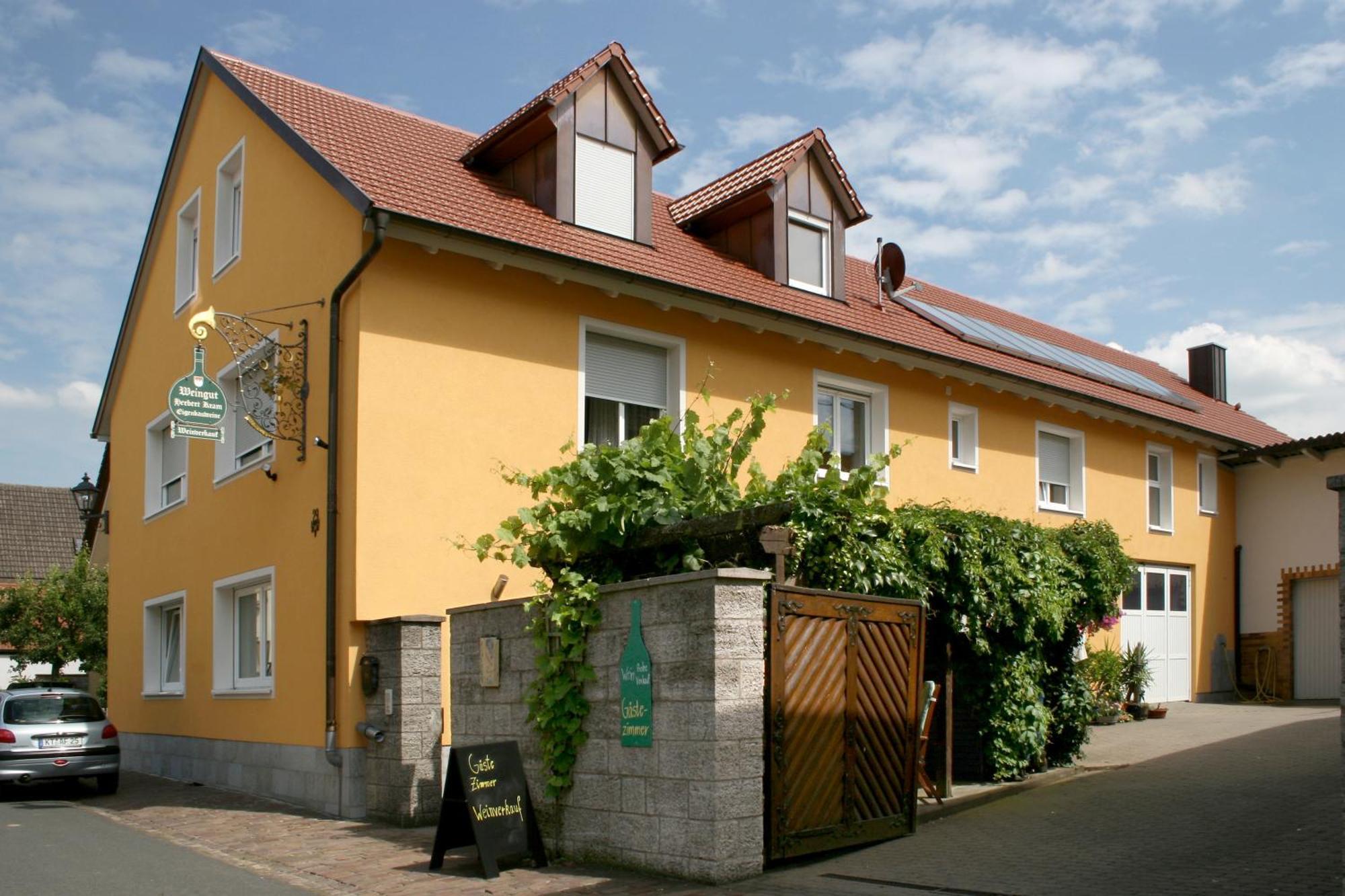 Weingut Herbert Kram Nordheim am Main Exterior photo